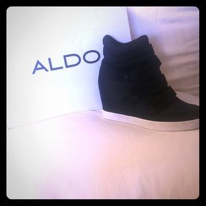 sneaker wedges